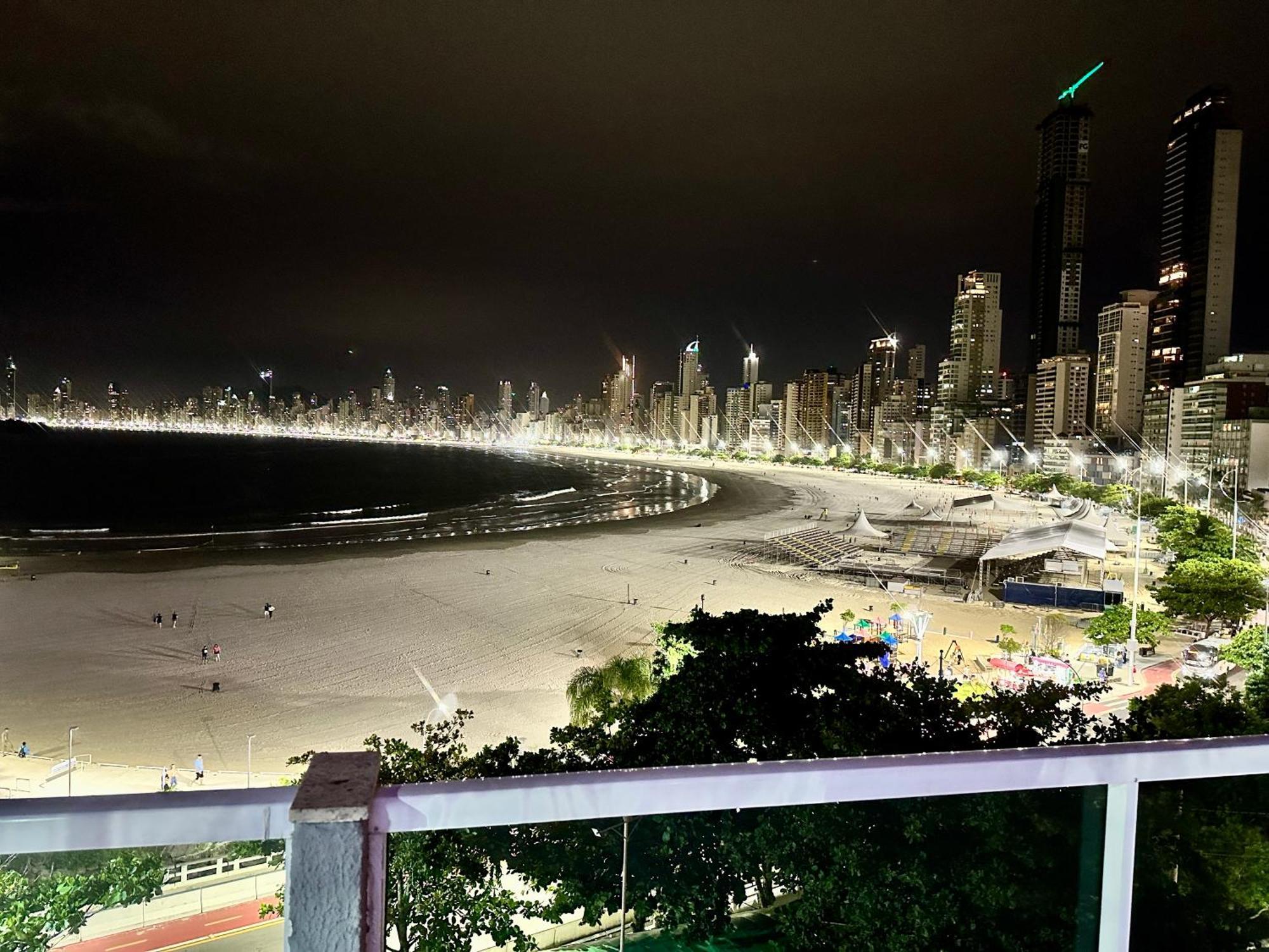 Studio Pe Na Areia II Balneario Camboriu Bagian luar foto